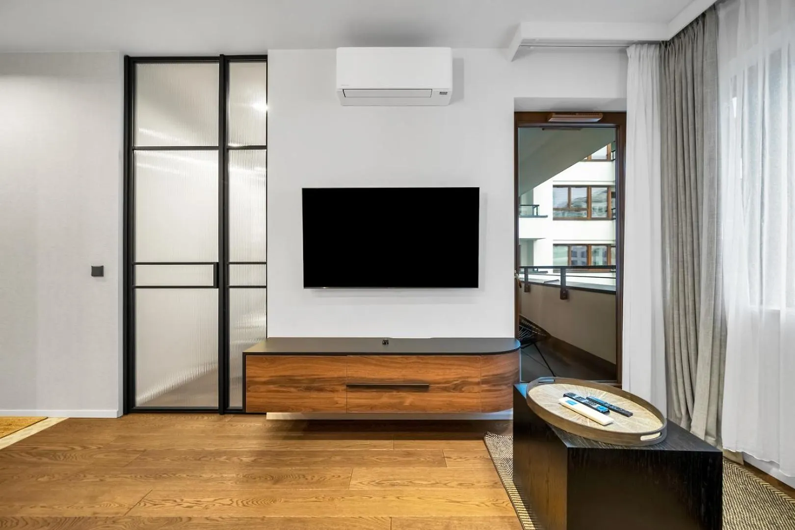 Warsaw Postepu Apartment - Parking, Balcony, Ac - By Rentujemy 0*,  بولندا