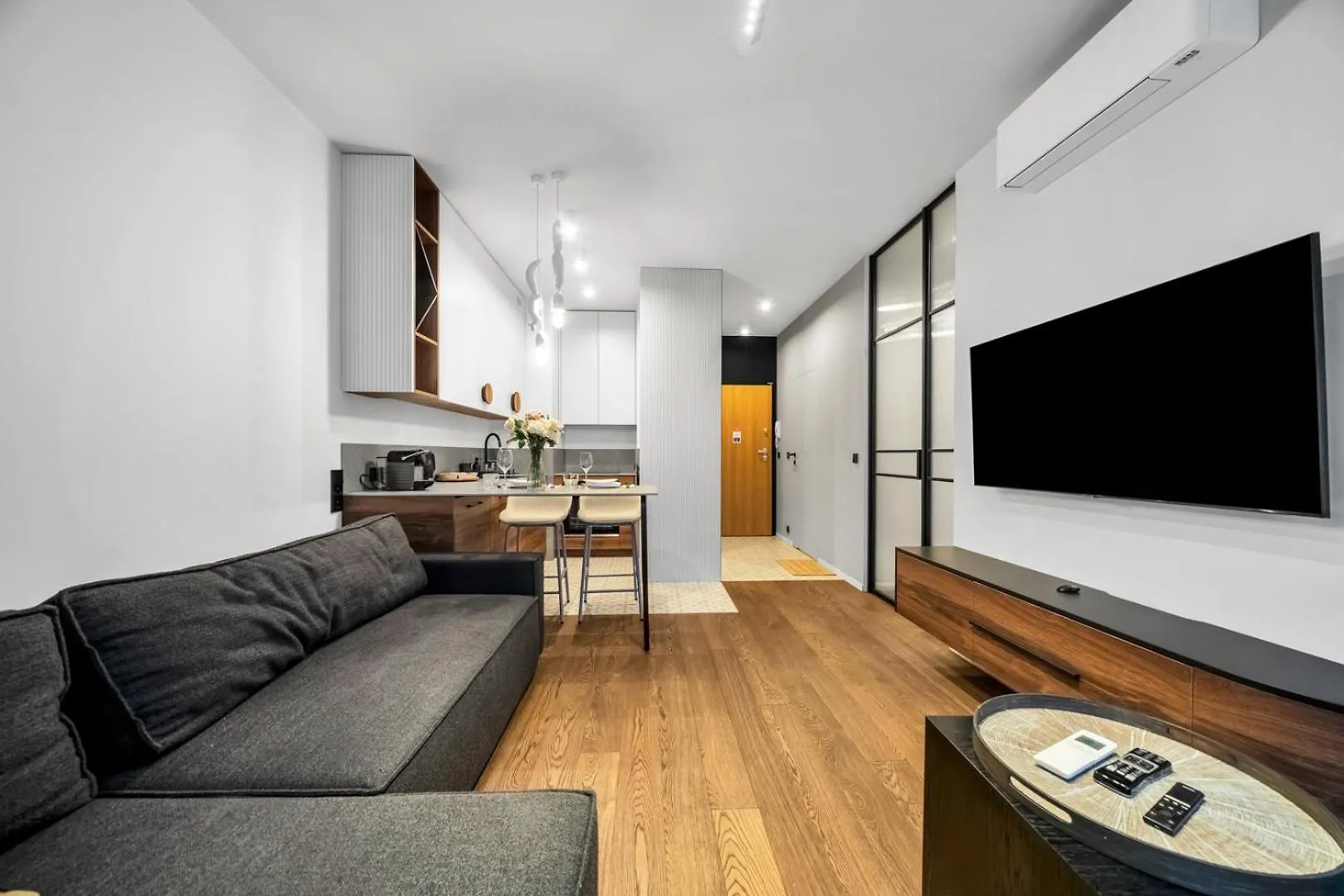 Warsaw Postepu Apartment - Parking, Balcony, Ac - By Rentujemy 0*,